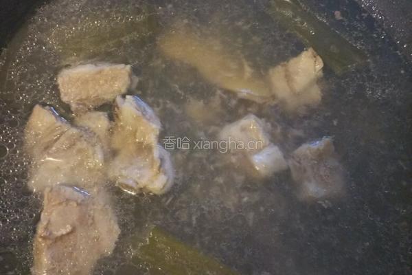 丝瓜排骨汤混沌的做法图解2