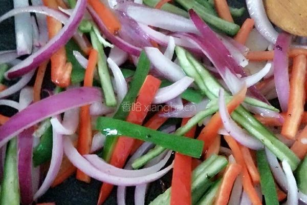 双椒牛肉丝的做法图解4