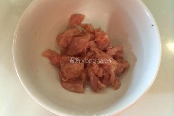秋葵小炒肉的做法图解1