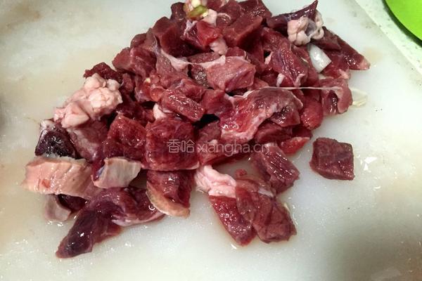 洋葱炒牛肉的做法图解1