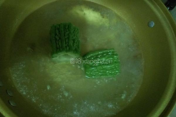 苦瓜山楂糕的做法图解4