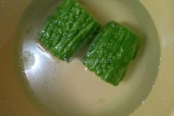 苦瓜山楂糕的做法图解5