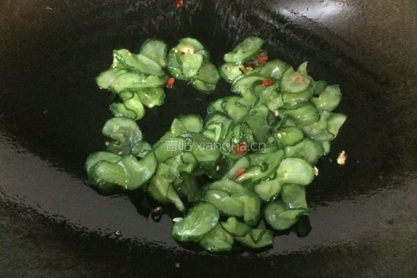 香脆炒黄瓜的做法图解10