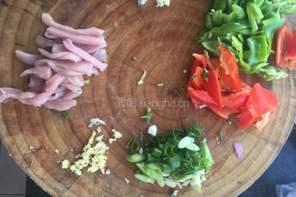 白菜粉条肉的做法图解1