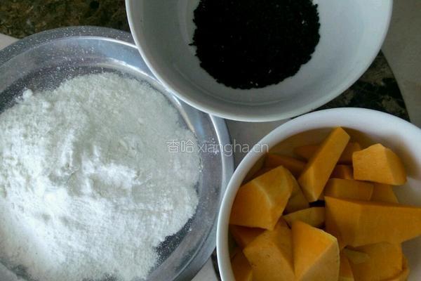 黑芝麻馅南瓜饼的做法图解1