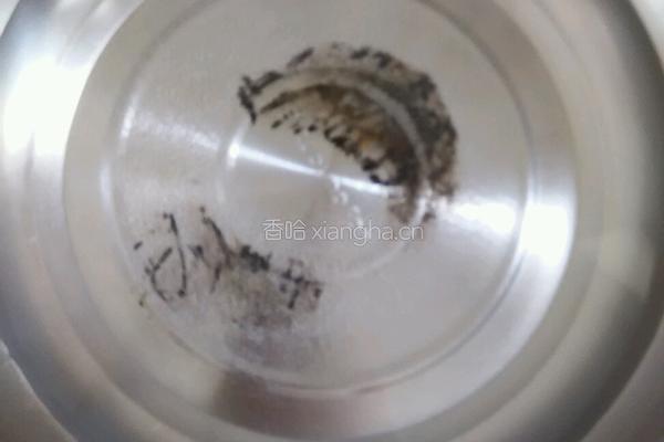 奶茶的做法图解1