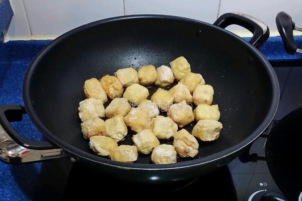 煎釀豆腐的做法图解4