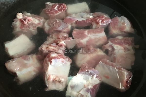 可乐排骨的做法图解2