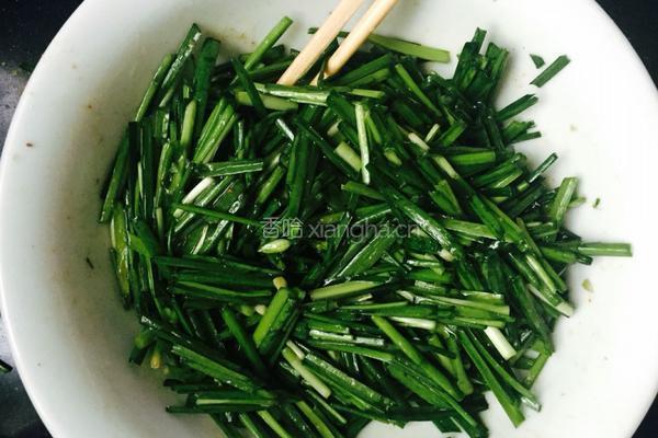 韭菜饼的做法图解4