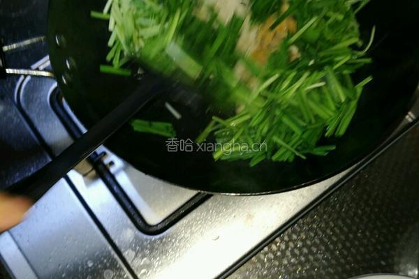 韭菜炒豆皮的做法图解3