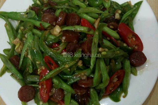 腊肠丁炒四季豆的做法图解8