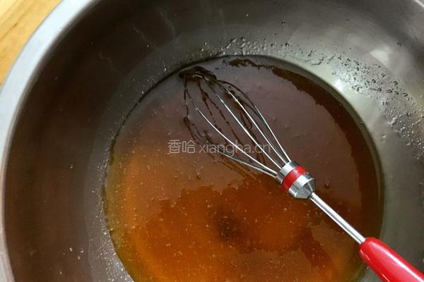 广式豆沙蛋黄月饼的做法图解2