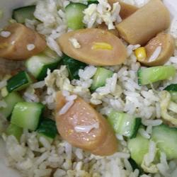 黄瓜火腿蛋炒饭的做法[图]