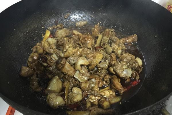 土豆焖鸭的做法图解6