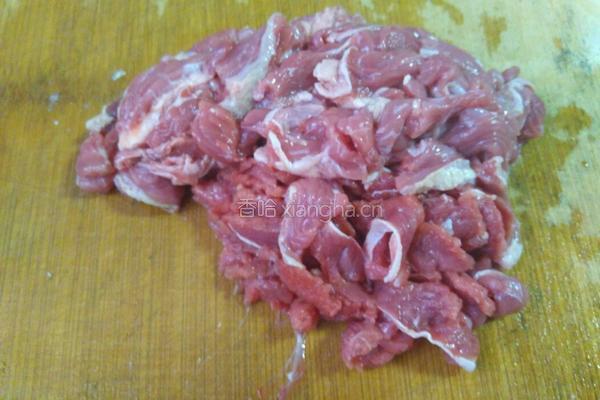 葱烧牛肉的做法图解1
