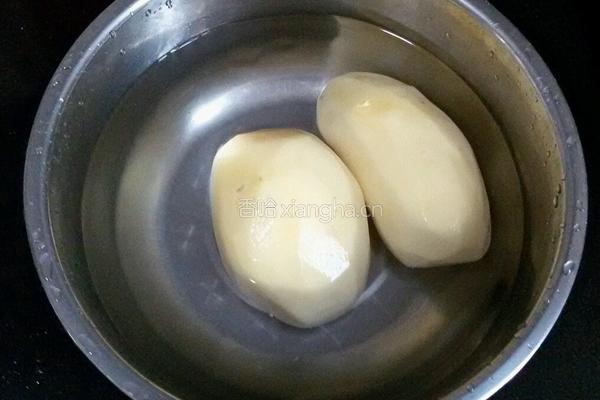 土豆泥饼的做法图解1