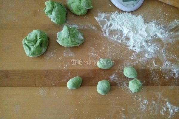 绿玫瑰花卷的做法图解7