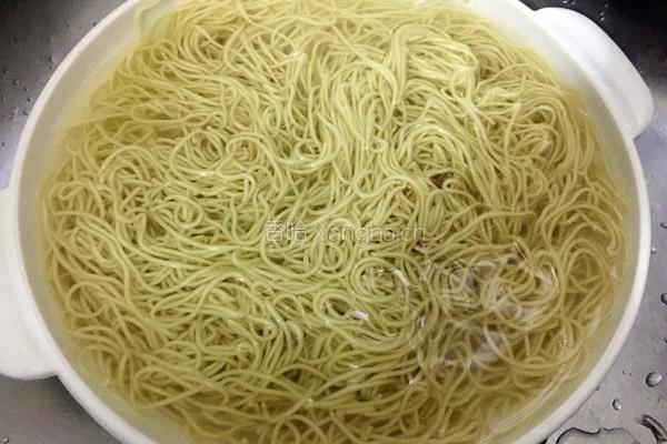 火腿沙茶酱拌面的做法图解5