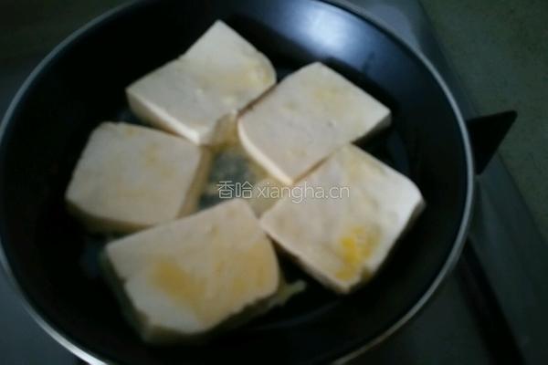 鸡蛋塌豆腐的做法图解2