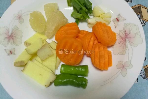 黄豆猪蹄汤的做法图解2