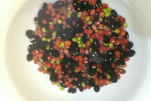红豆黑豆大米粥的做法图解4