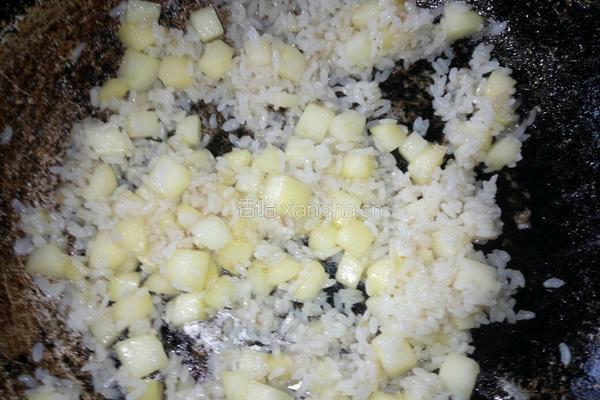 水果炒饭的做法图解5