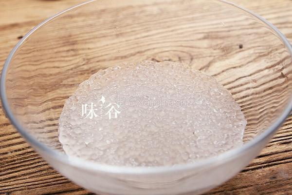香蕉牛奶西米露的做法图解5