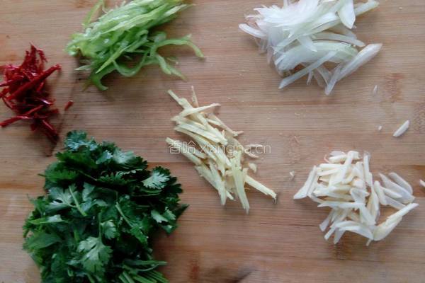 呛拌香菜土豆丝的做法图解5