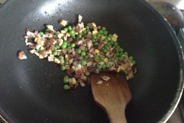 腊肉糯米饭的做法图解3
