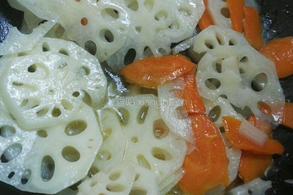 素炒莲藕胡萝卜片的做法图解7