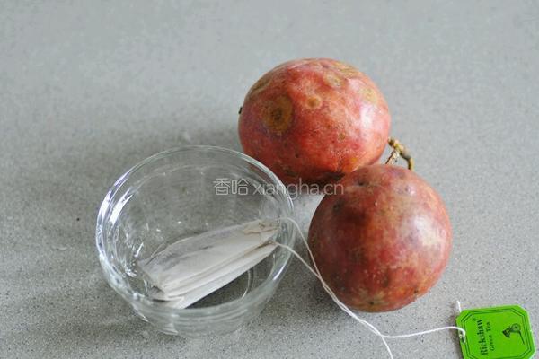 蜂蜜水果茶的做法图解1