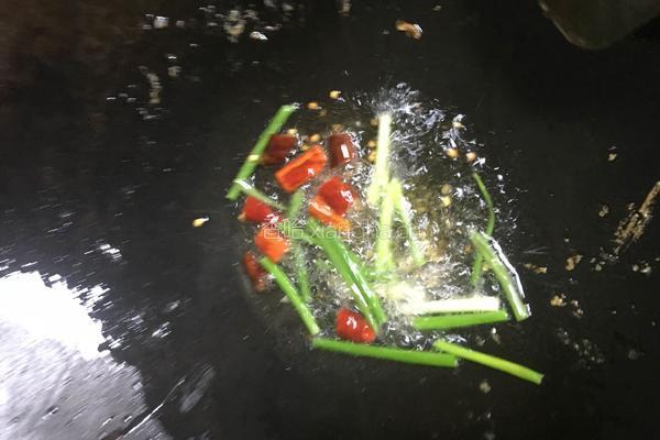 花菜炒肉的做法图解7