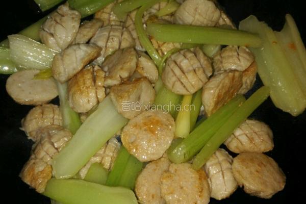 西芹炒肉丸的做法图解4