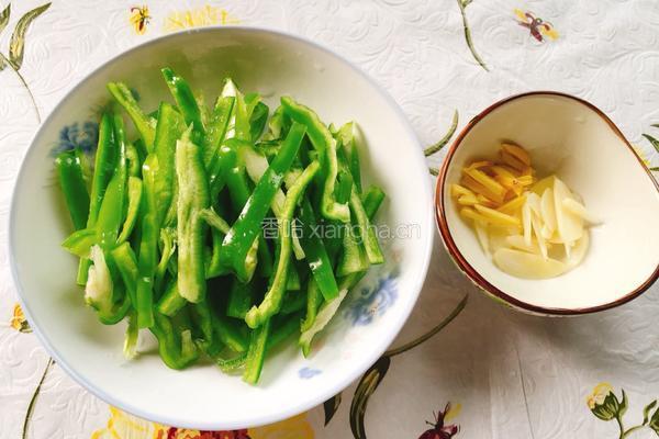 青椒牛肉的做法图解3