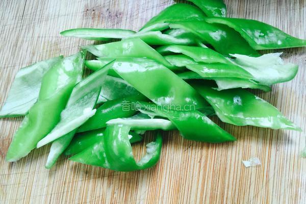孜然肉片的做法图解1