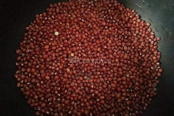 手工红豆沙的做法图解1