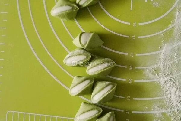 白菜（百财）饺子的做法图解5