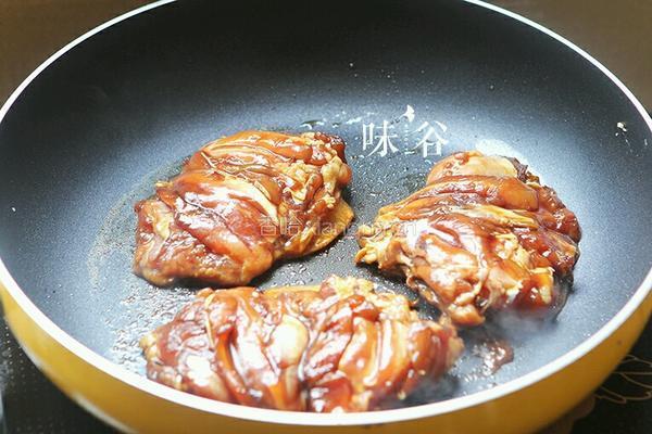 照烧鸡腿排的做法图解6
