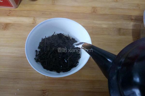 港式柠檬茶的做法图解2