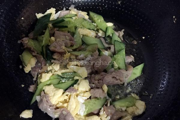 黄瓜鸡蛋炒肉片的做法图解7