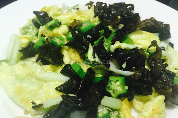 大葱木耳炒鸡蛋的做法图解4