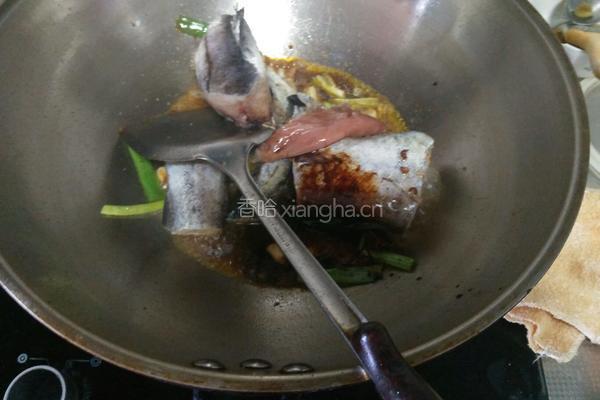 红烧鳕鱼炖萝卜的做法图解5