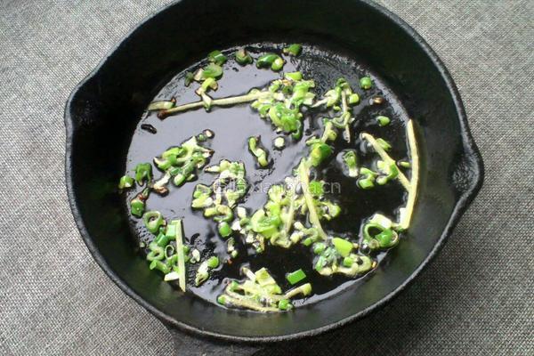 土豆蛋饼的做法图解3