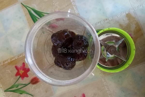 南瓜蜜枣发糕的做法图解1