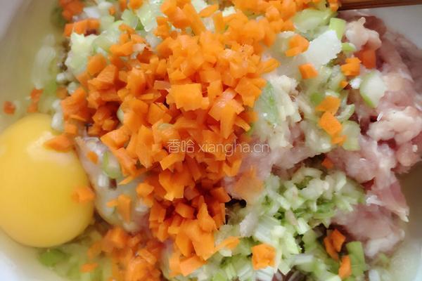 豆泡酿肉丸的做法图解3