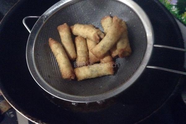 用馄饨皮做春卷的做法图解9