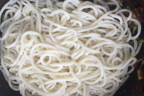 新疆炒米粉的做法图解10