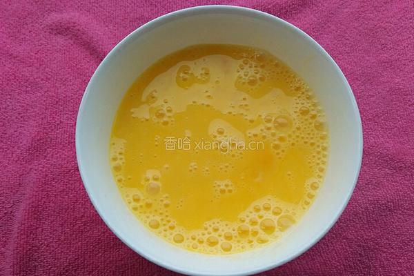 虾酱炒鸡蛋的做法图解2