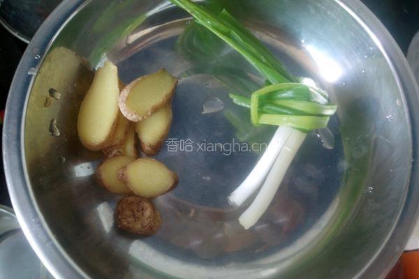 山药炖鸡的做法图解4