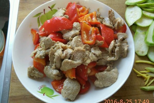 丝瓜彩椒炒肉的做法图解5